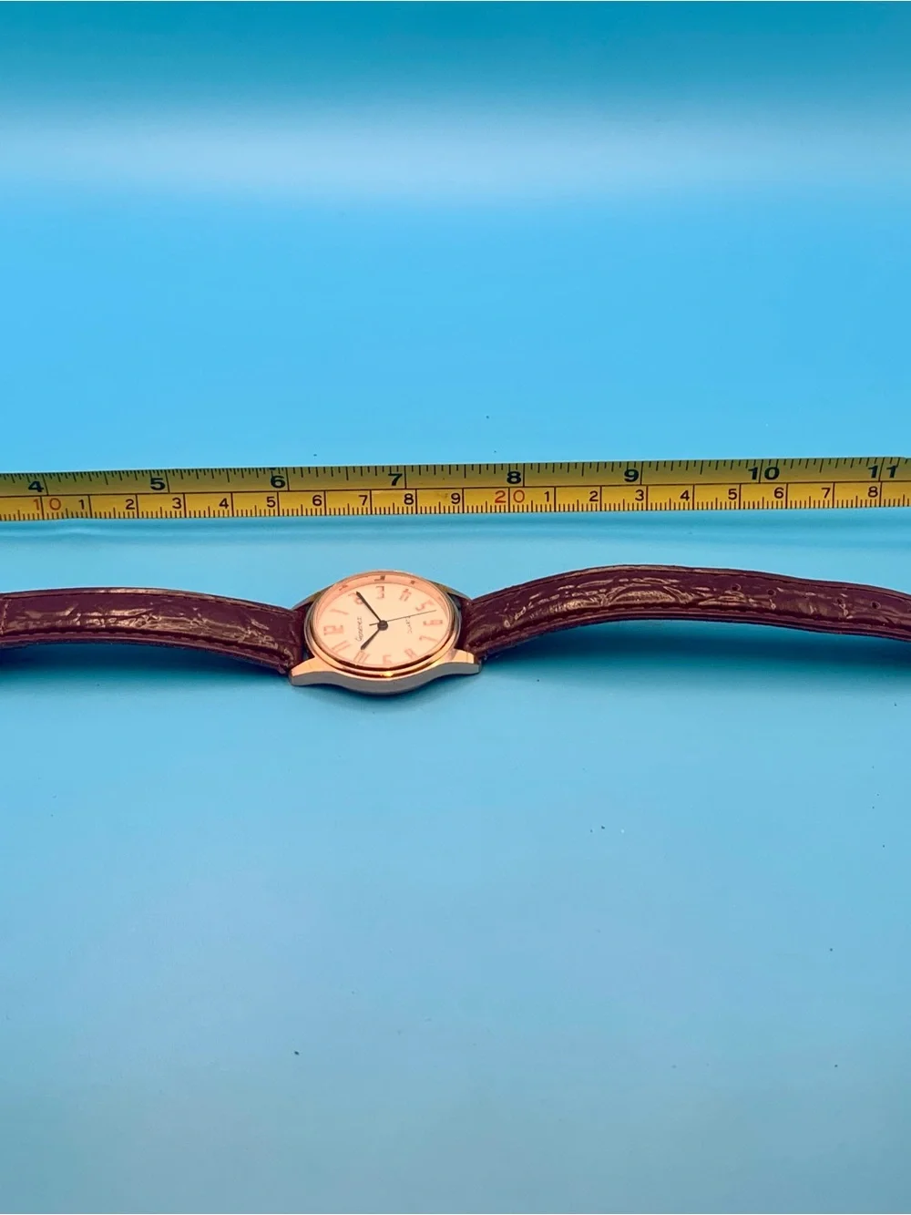 GENEVEX Women’s Fashion Quartz Wristwatch Japan Movt Works New Battery